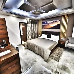 Aerocity Purple Orchid Отель